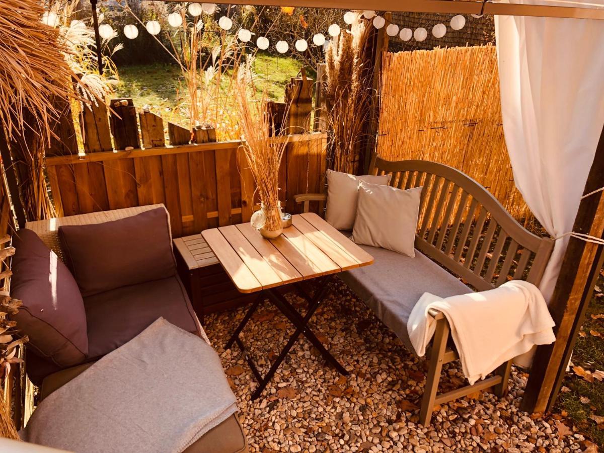 Zirkuswagen Mit Outdoor Whirlpool Und Garten Petershagen-Eggersdorf 外观 照片