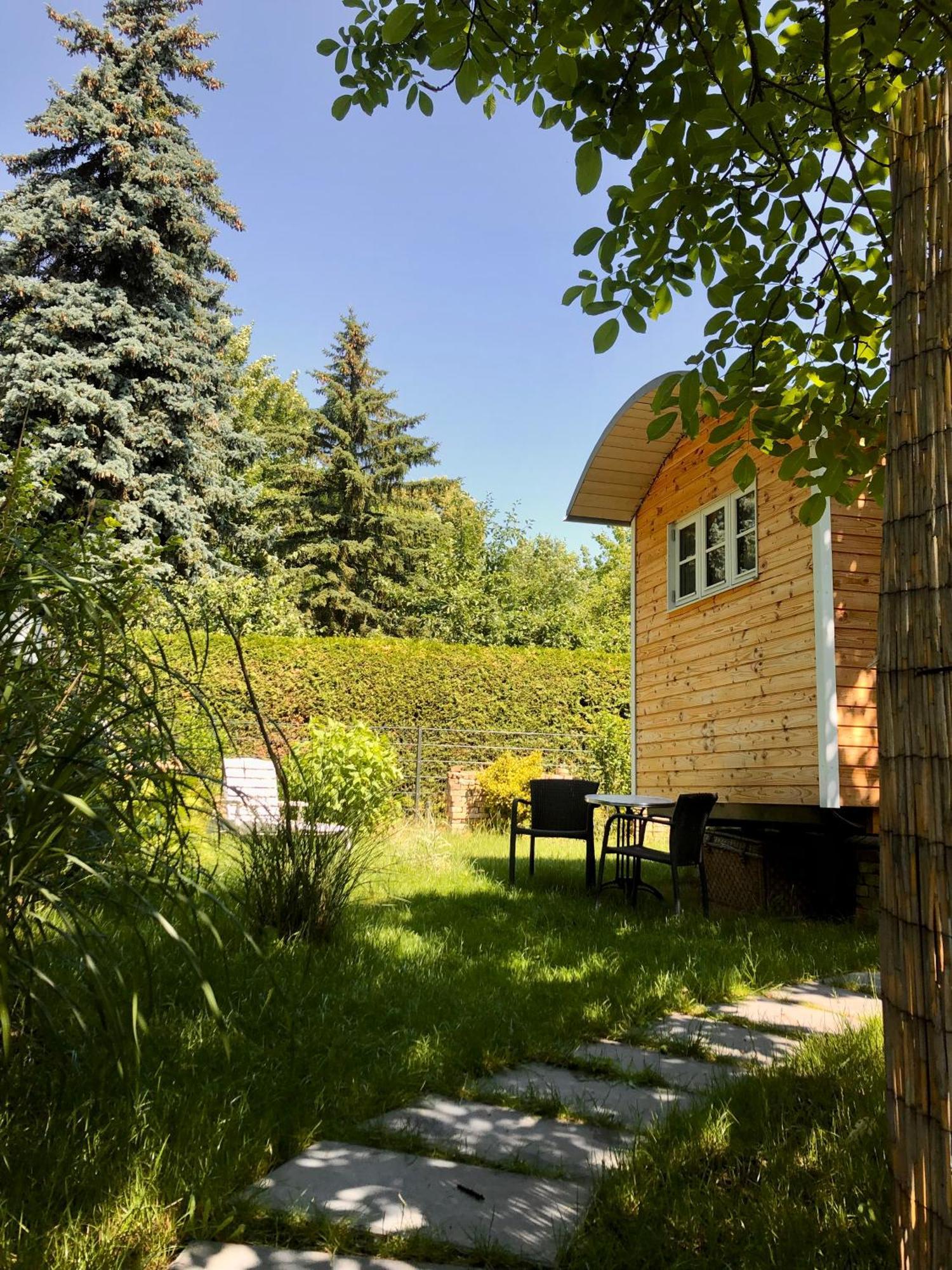 Zirkuswagen Mit Outdoor Whirlpool Und Garten Petershagen-Eggersdorf 外观 照片